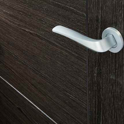 Draco Satin Chrome Handle Hardware Pack