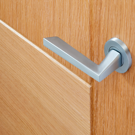 Lyra Satin Chrome Handle Hardware Pack